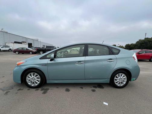 2012 Toyota Prius Plug-in Advanced