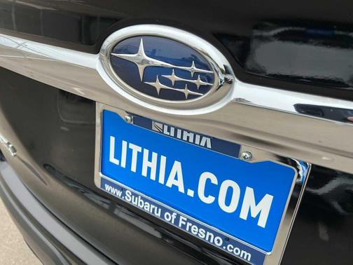 2022 Subaru Ascent Base 8-Passenger