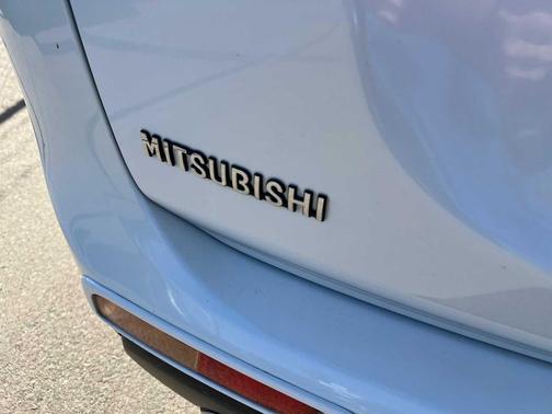 2015 Mitsubishi Outlander SE