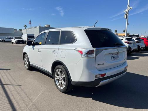 2015 Mitsubishi Outlander SE