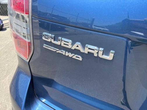 2014 Subaru Forester 2.5i