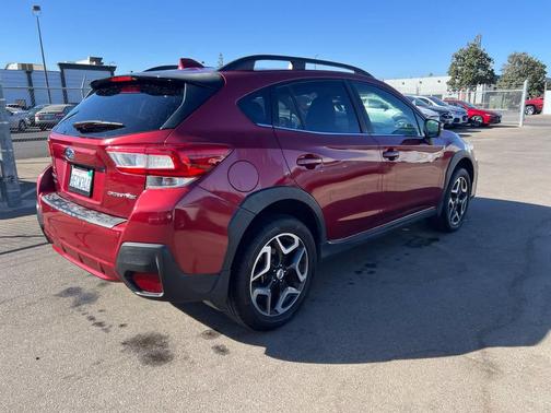 Venetian Red Pearl 2018 Subaru Crosstrek 2.0i Limited