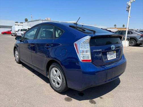 2010 Toyota Prius III