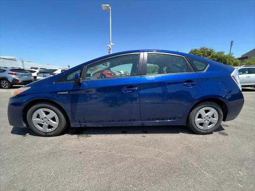 2010 Toyota Prius III