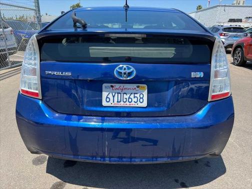 2010 Toyota Prius III