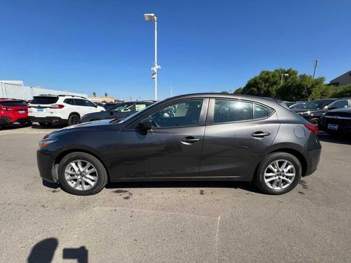 2017 Mazda Mazda3 Sport