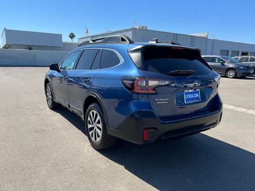 Abyss Blue Pearl 2022 Subaru Outback Base