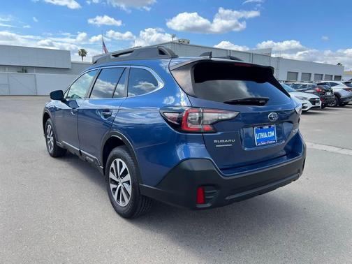 Abyss Blue Pearl 2022 Subaru Outback Base
