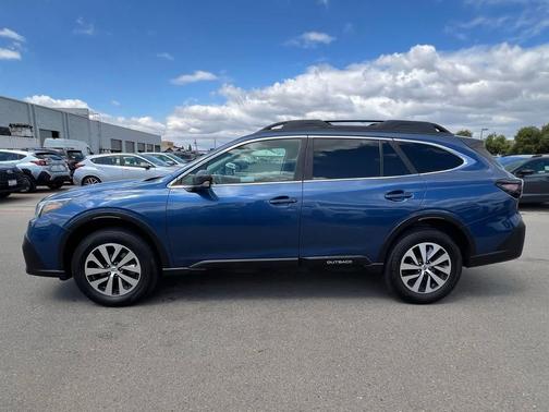 Abyss Blue Pearl 2022 Subaru Outback Base