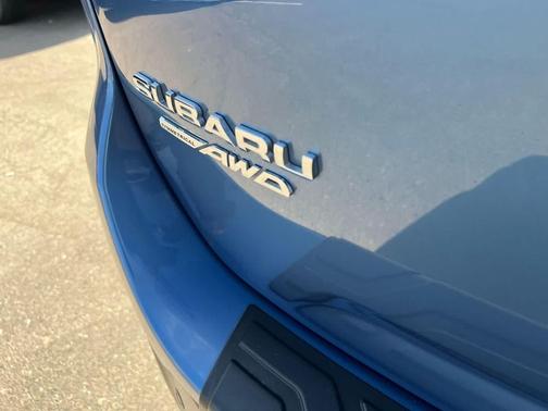 Horizon Blue Pearl 2022 Subaru Forester Limited