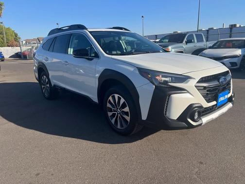Crystal White Pearl 2023 Subaru Outback Limited