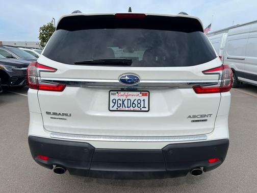 Crystal White Pearl 2023 Subaru Ascent Limited 8-Passenger