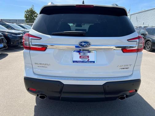 Crystal White Pearl 2023 Subaru Ascent Limited 8-Passenger