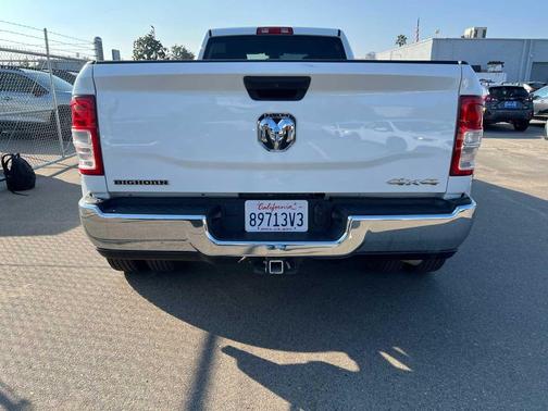 2024 RAM 3500 Big Horn Crew Cab 4x4 8' Box