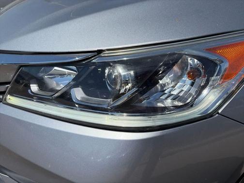 2017 Honda Accord EX-L w/Navigation & Honda Sensing