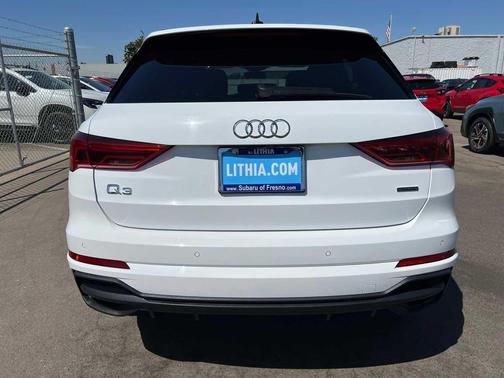 2023 Audi Q3 Premium 45 TFSI S line quattro Tiptronic