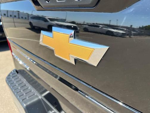 Black 2021 Chevrolet Silverado 1500 LT