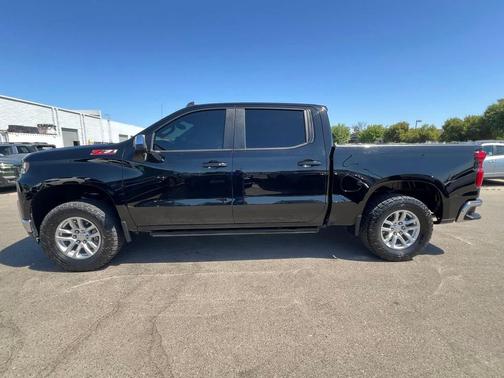 Black 2021 Chevrolet Silverado 1500 LT