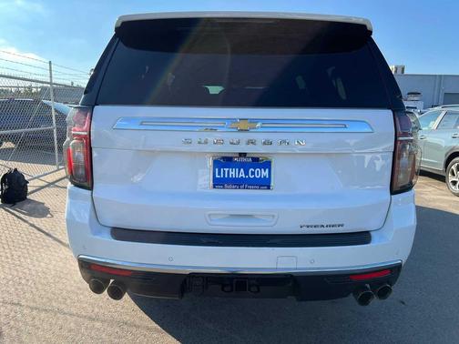 2023 Chevrolet Suburban Premier