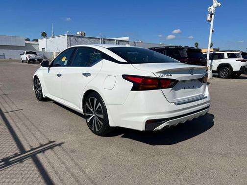 2020 Nissan Altima Platinum FWD