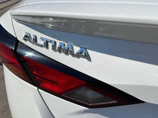 2020 Nissan Altima Platinum FWD