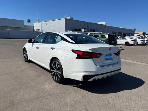 2020 Nissan Altima Platinum FWD