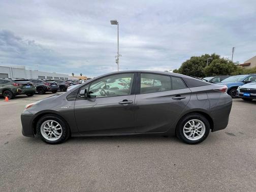 2017 Toyota Prius Four