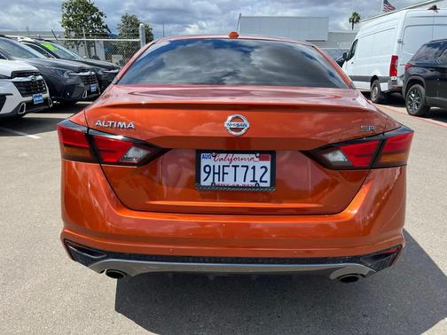 2022 Nissan Altima SR FWD