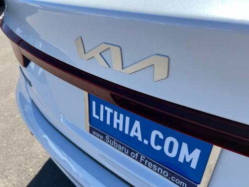 Snow White Pearl 2024 Kia Forte LXS