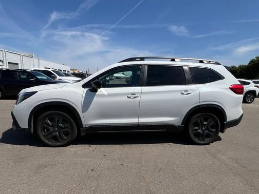 Crystal White Pearl 2024 Subaru Ascent Onyx Edition 7-Passenger