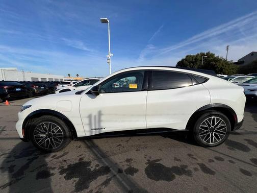 2024 Ford Mustang Mach-E Premium