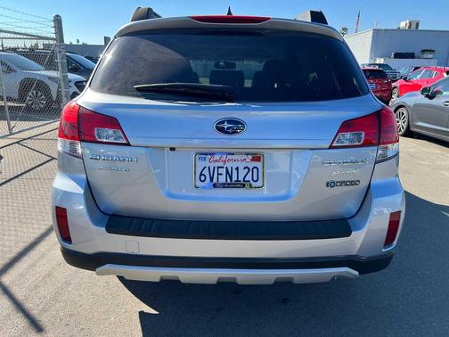 2012 Subaru Outback 2.5i Limited