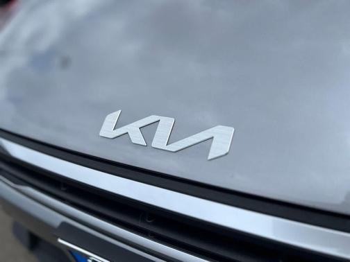 Steel Gray 2025 Kia K4 LXS