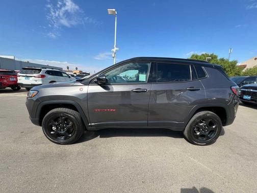 2023 Jeep Compass Trailhawk