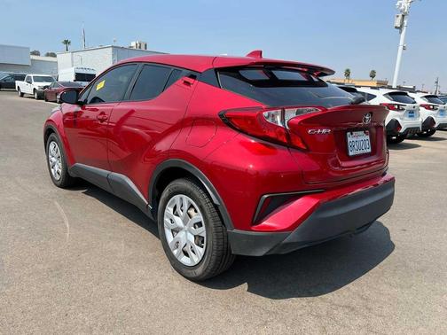2020 Toyota C-HR LE