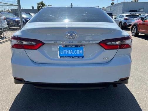2022 Toyota Camry LE