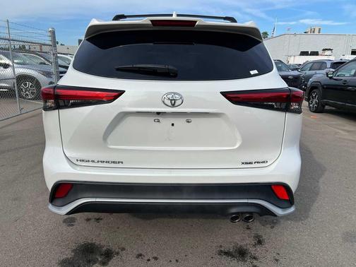 2021 Toyota Highlander XSE