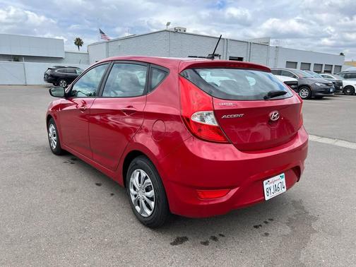 Boston Red Metallic 2016 Hyundai Accent SE
