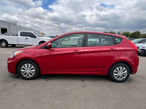 Boston Red Metallic 2016 Hyundai Accent SE