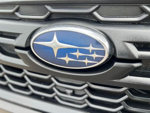 Magnetite Gray Metallic 2025 Subaru Forester Wilderness