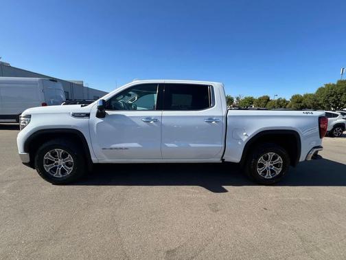 Summit White 2025 GMC Sierra 1500 SLT