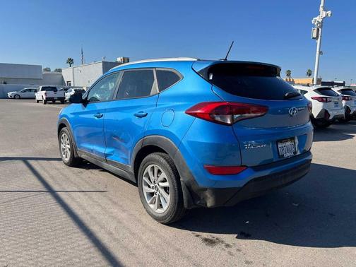 2016 Hyundai TUCSON SE
