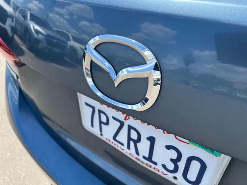 Blue Reflex Mica 2016 Mazda Mazda3 i Sport