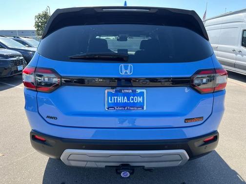 Diffused Sky Pearl 2025 Honda Pilot TrailSport