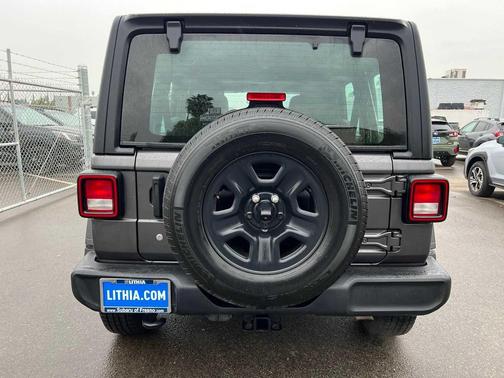 2022 Jeep Wrangler Unlimited Sport