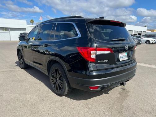 Crystal Black Pearl 2021 Honda Pilot 2WD Special Edition