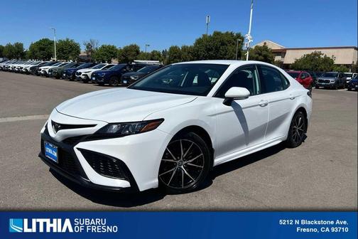 Ice Cap 2024 Toyota Camry SE