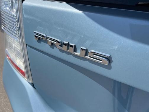 2010 Toyota Prius One