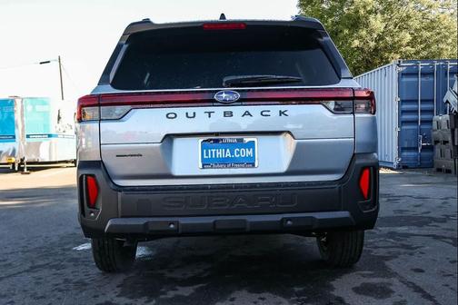 Ice Silver Metallic 2026 Subaru Outback Premium