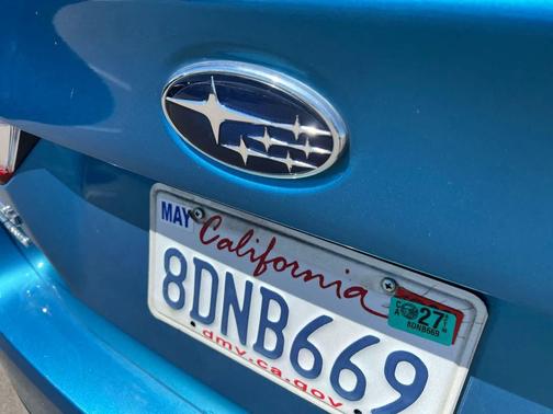 Blue 2018 Subaru Impreza 2.0i